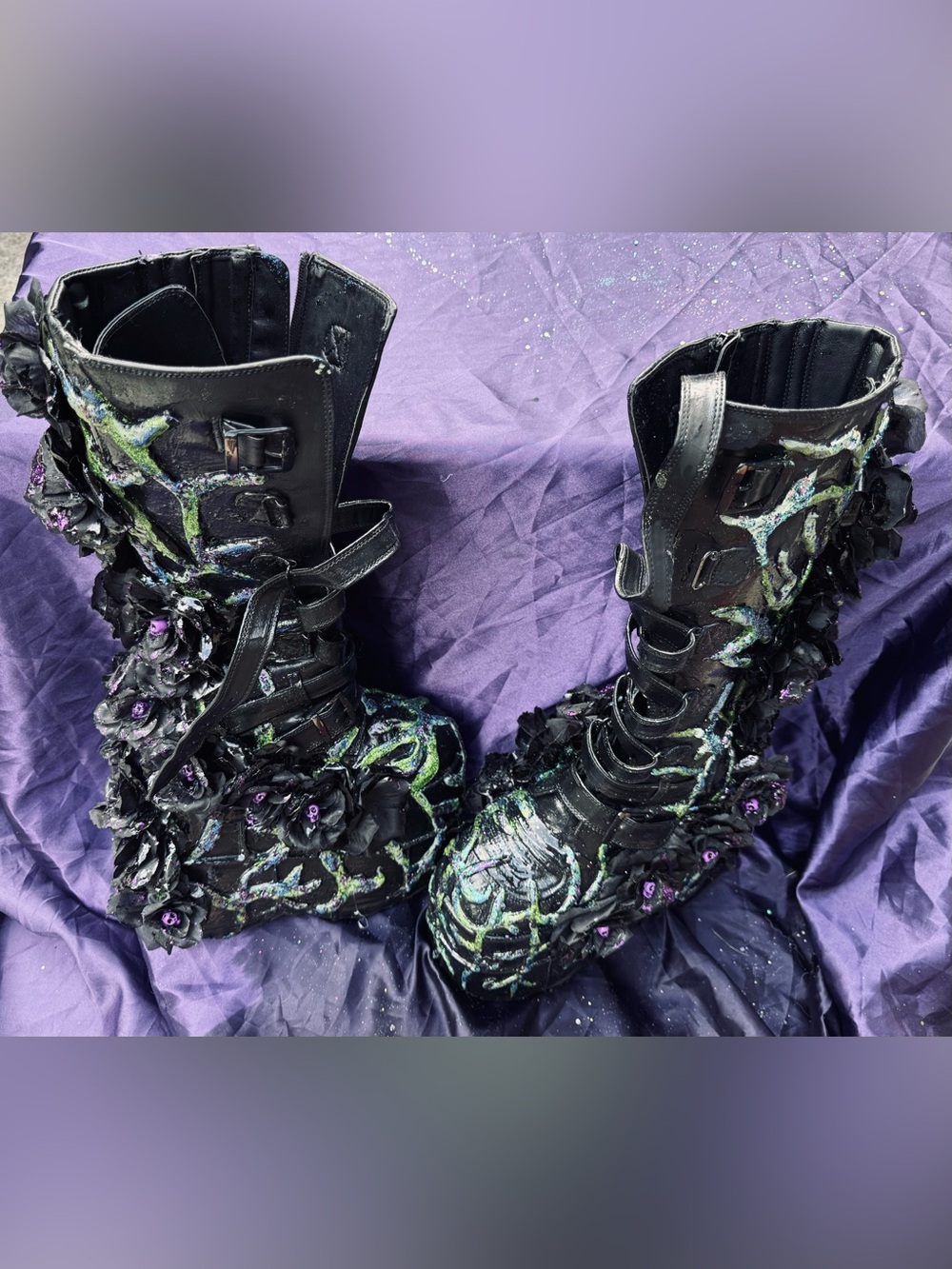 Black Floral Embellished Lace-Up Women's demonia Boots